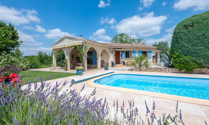 Saint-Cesaire-de-Gauzignan Villa | Villa Vignes – Family-friendly villa in the Gard with pool, large garden and play areas
