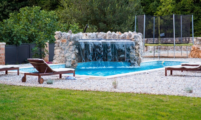 Vrbnik Villa | Vileletta with pool, waterfall, large garden - TRAVELER Reisburo Krk - ID 2212