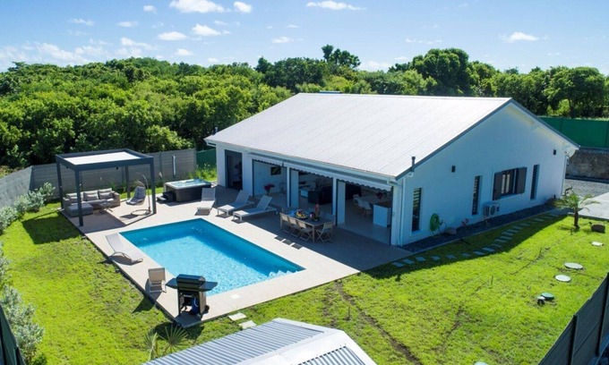 Saint-Francois Villa | Villa à St François G163B - 4 chambres piscine