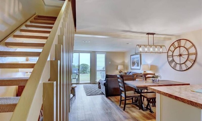 Jekyll Island Condo | Villa 106 - lovely oceanfront condo