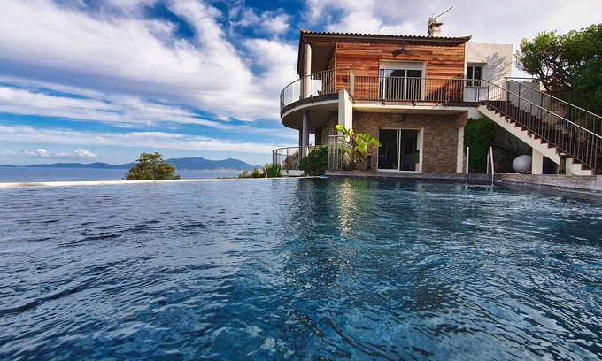 Portigliolo Villa | Villa 12 persons sea view gulf of Ajaccio 3 mn from the beach Swimming pool Jacuzzi
