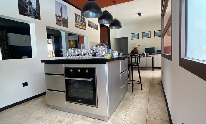 La Possession Villa | Villa 150 m2 Avec Piscine .15 Minutes des Plages et Rando