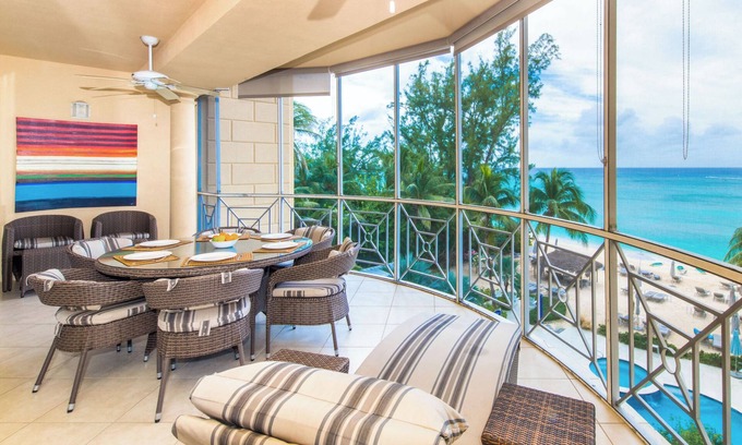 Seven Mile Beach Villa | Villa 22, Forth floor 3 bedroom, 3 bathroom, oceanfront, fully equipped.
