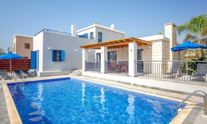 Pegeia Villa | Villa ∙ 3 bedrooms ∙ 6 guests