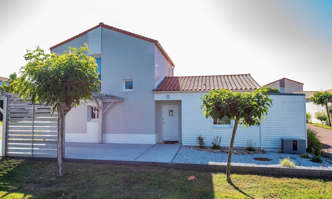 Chateau-d'Olonne Villa | Villa 6 pers. with private heated pool