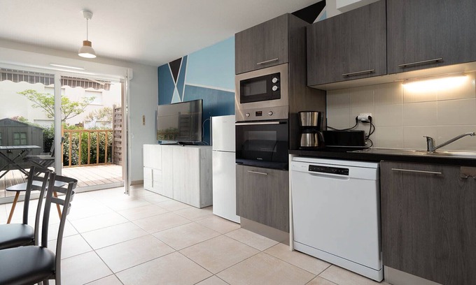 Serignan Villa | Villa 6 pers with garden in residence with pool