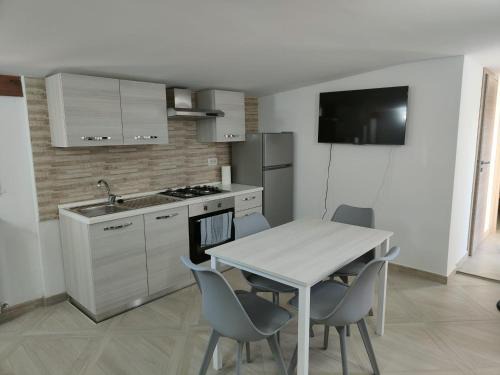 Latina Apartment | Villa A&M 10 Mansarda Vip