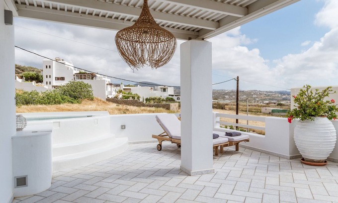 Agkidia Villa | Villa 'Aeolos Erato' with Sea View, Wi-Fi and Air Conditioning