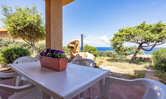 Costa Paradiso Apartment | Villa 'Alba' with sea view, Wi-Fi and air conditioning