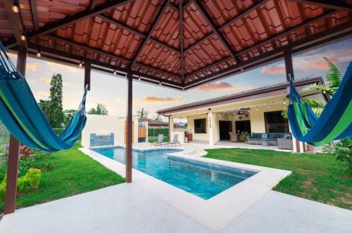 Esterillos Oeste Villa | Villa Alegra De Vivir By Vacation Pura Vida