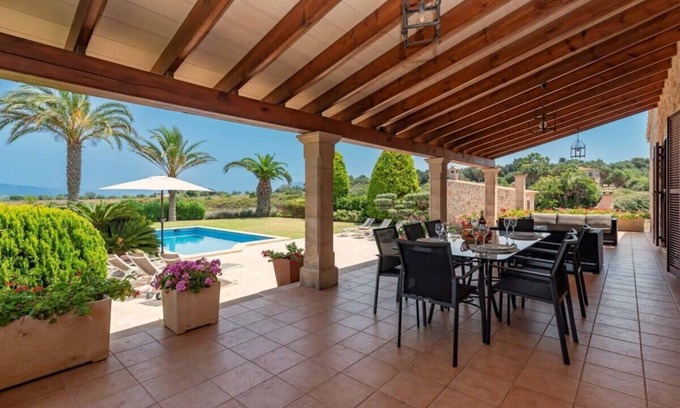 Palma de Mallorca Villa | Villa Alexia - Luxury spacious villa sleeping 8