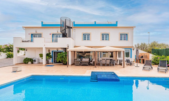 Sa Torre Villa | Villa 'Altamira' with Sea View, Pool & Wi-Fi
