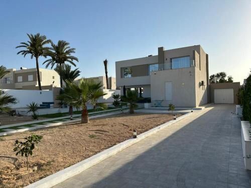 Aghir Villa | Villa Alyah
