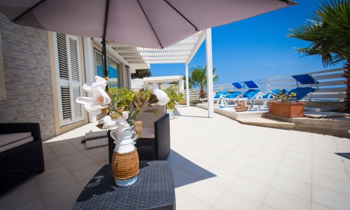Punta Milocca Apartment | Villa Amateia Dafne seafront indep. apt. 2/4 people - Syracuse - Plemmirio Park