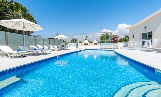 Softades Villa | Villa Amelia by Ezoria Villas
