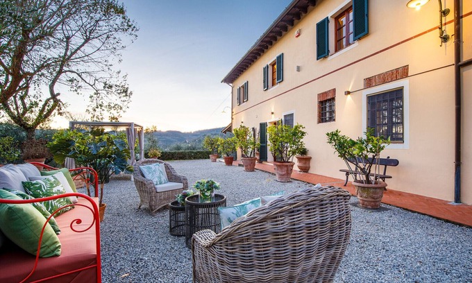 Lucca Villa | Villa Amore, a Romantic Hilltop Farmhouse in Lucca