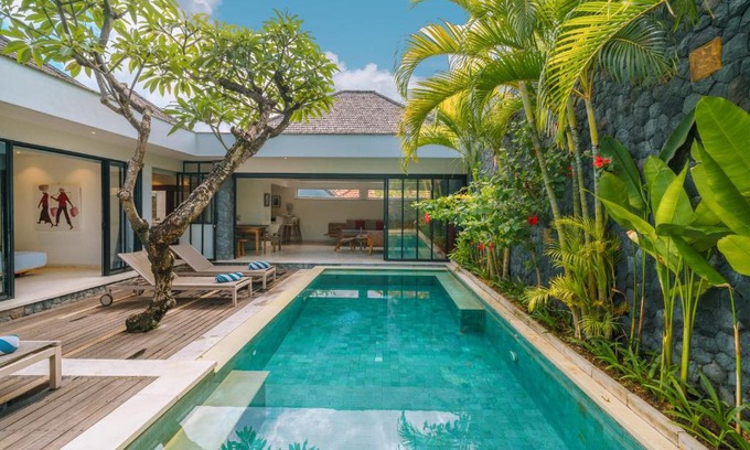 Petitenget Villa | Villa Anahata: Modern 2BR Villa w/Pool in Seminyak !