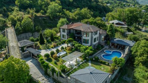 Ananuri House | Villa Ananuri