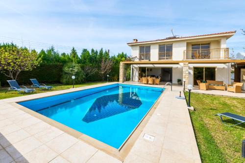 Chlorakas Villa | Villa Anassa Privat Pool Near Beach