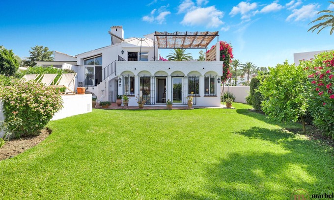 New Golden Mile Villa | Villa Andaluz | Beachfront | Estepona | Ref #35