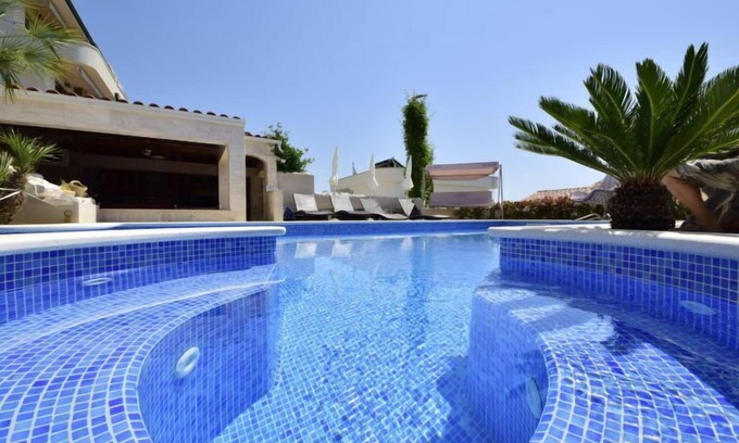 Businci Apartment | Villa Andjelka by Interhome