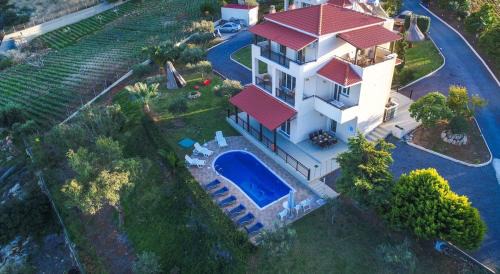Skotino Villa | Villa Angelika two-storey house with pool for 7
