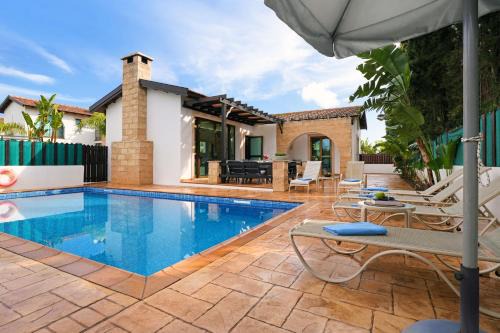 Ayia Thekla Villa | Villa Anthia - 2bed with Large Pool