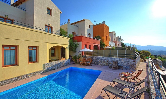 Plaka Villa | Villa Aphrodite - Vacation villa with pool in Plaka, Crete, Greece.