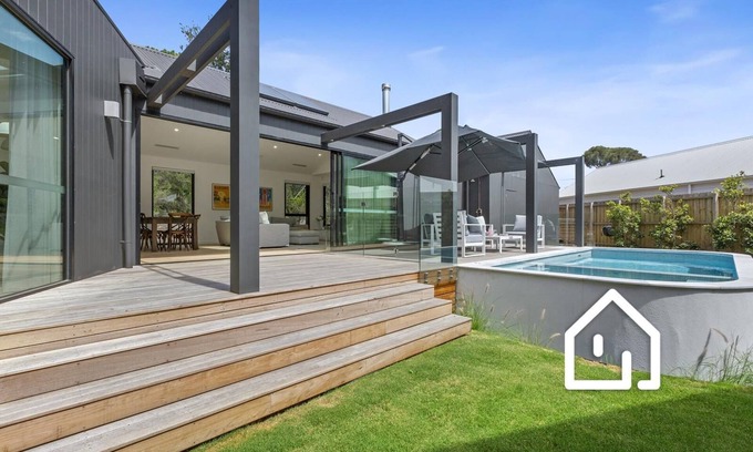 Blairgowrie House | Villa Aquarius *1 NIGHT FREE* Gas Heated Pool & Spa Luxury