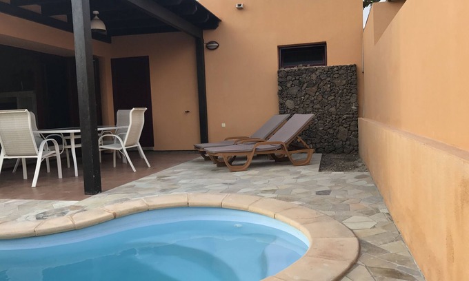 Corralejo Ski Chalet | Villa Ara - Nice villa for 4 people with pool