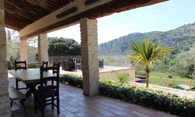 Saint-Martin-d'Ardeche House | villa at the foot of the Ardeche gorges