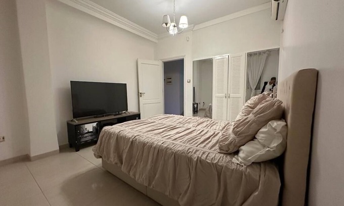 El Achour House | Villa Avec Jardin Cosy Confortable et Fonctionnel