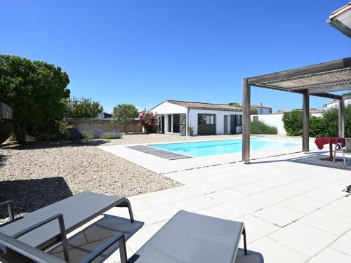 Sainte-Marie-de-Re Villa | Villa avec Piscine Chauffée à Sainte-Marie-de-Ré, Proche Plage et Commerces - FR-1-258-17