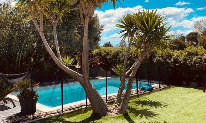 Aigues-Mortes Villa | Villa Avec Piscine à 5 min des Remparts D'aigues-mortes et à 10 min de la mer !