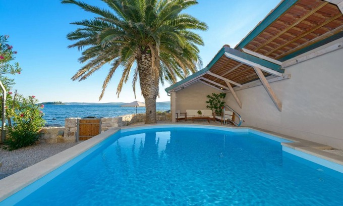 Orebic Villa | Villa Beachfront Mare with private pool with sea water right at the beach in Orebic - Peljesac