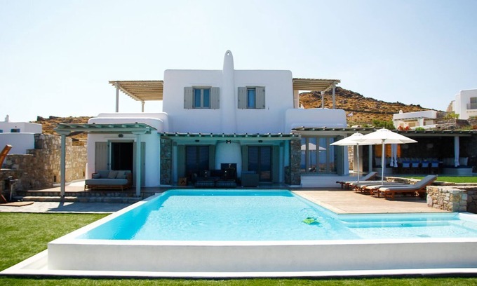 Xilokeratidi Villa | Villa Benediktos - Six Bedroom Villa, Sleeps 12