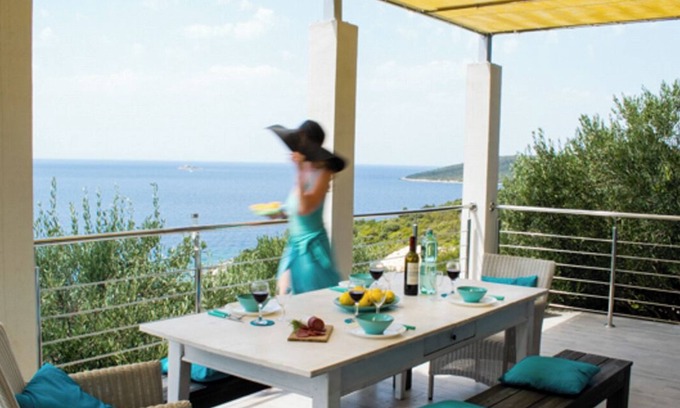 Vinisce House | Villa Blu: secluded, luxurious vacation home with pool down by the sea