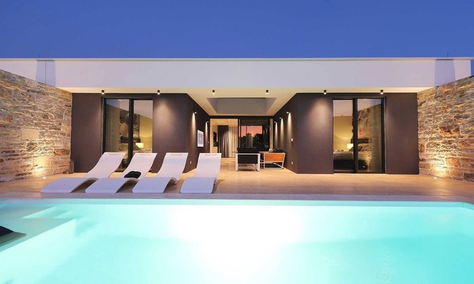 Kraj Villa | Villa Bluebell - perfect getaway with a private pool, only 100m from the beach