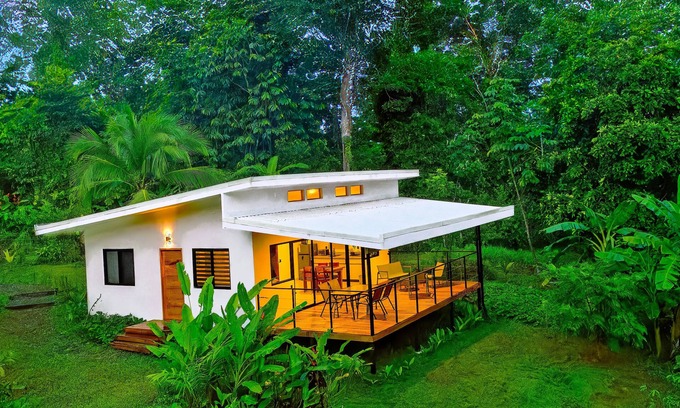 Puerto Jimenez Villa | Villa Bruno - Jungle Eco-Luxury - Ocean Views - Wildlife - Wifi - Hot Water