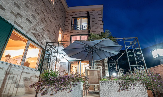 Becici Villa | VILLA BUDVA! With sea view!