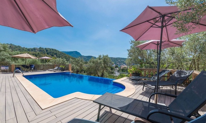Soller Villa | Villa "Can Baixo" with Sea View, Wi-Fi, Shared Garden & Pool