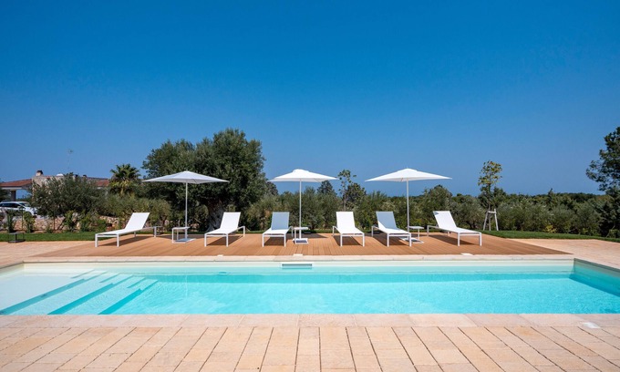 Polignano a Mare Villa | Villa 'Capobianco' with Sea View, Wi-Fi and Air Conditioning