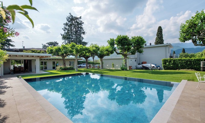 Portese Villa | Villa 'Carlotta' - Porto Portese with private pool, private terrace and air conditioning
