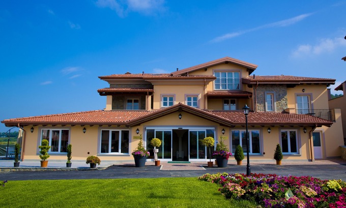 Castelletto d'Orba Hotel | Villa Carolina Resort