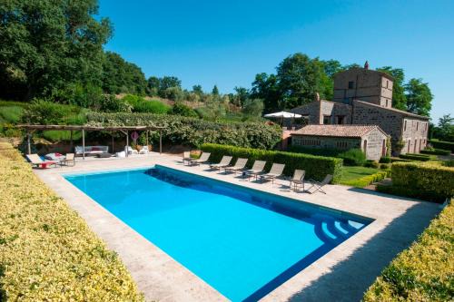Porano Villa | Villa Collombroso by PosarelliVillas