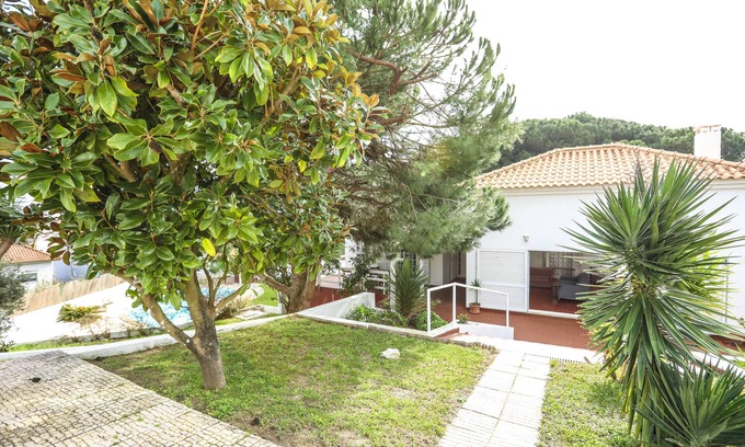 Charneca de Caparica e Sobreda Villa | Villa Cuca by Refúgio