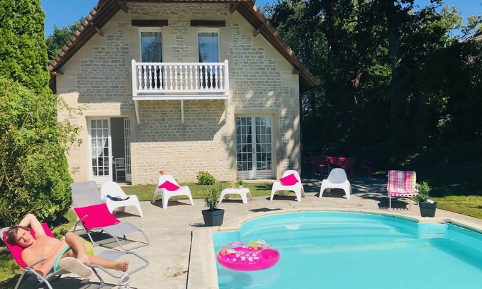 Touques Villa | Villa de Charme Domaine privé Touques with Private Pool