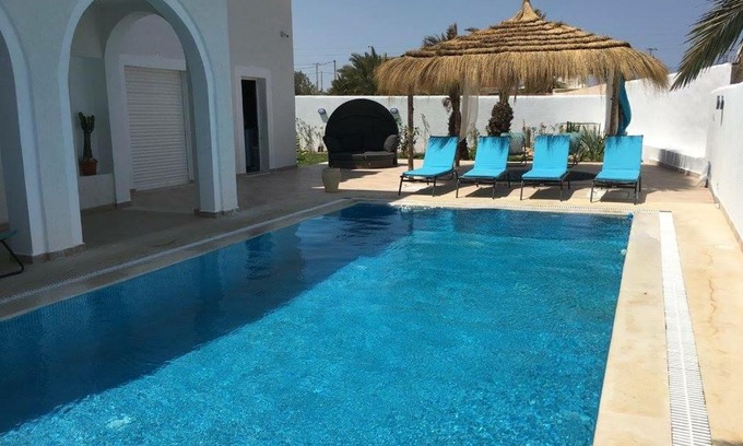 Aghir Villa | Villa de Standing à 250 m de la plage