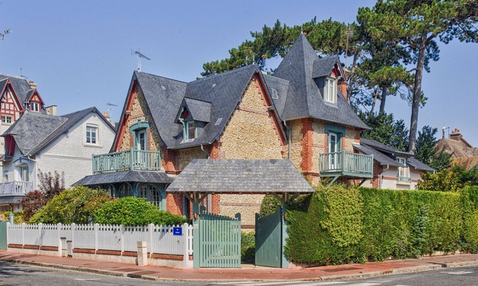 Deauville City Centre Villa | Villa Deauvillaise à 5 mn de la Plage 12/14 Pers