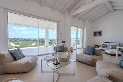 Case Peschiera-Lu Fraili Villa | Villa DEG Vista Mare San Teodoro Puntaldia